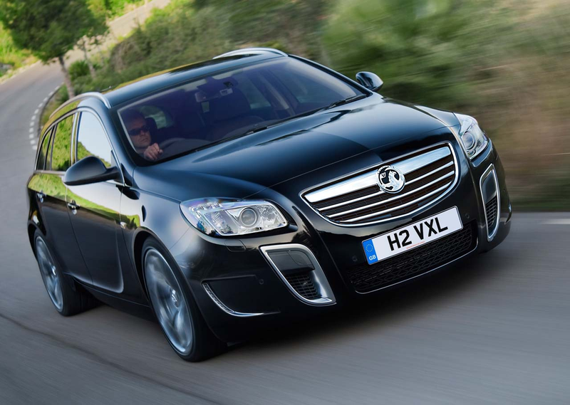 Illustration for article titled Vauxhall Insignia Sport Tourer VXR: A Spectacular 320 HP Wagon You Can't Have